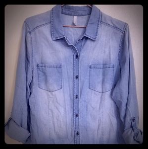 Long sleeve denim shirt with lace back